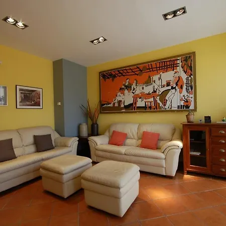 Ξενοδοχείο Led