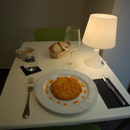 Led Hotel